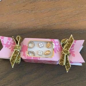 Small earrings in candy gift box
